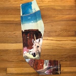 Teeki Size Medium Yoga Pants